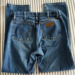 Wrangler Premium Performance Cowboy Cut Regular Fit Jeans Size 33x32